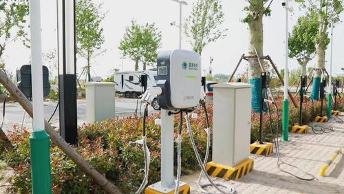 濮阳市规模最大的电动车充电站启用,可供38辆电动汽车同时充电